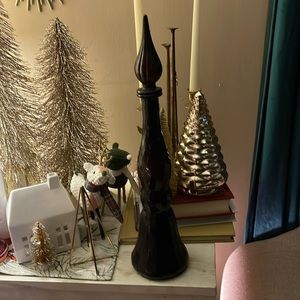 Amethyst colored Genie Bottle in perfect condition